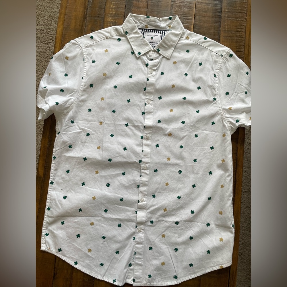 Shamrock button down